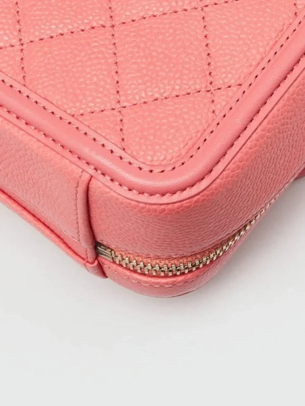 Chanel Pink Caviar Quilted Leather Filigree Small Vanity Case Bag